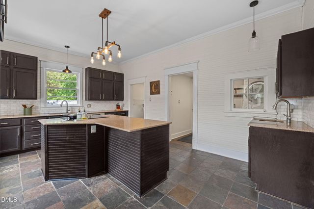 325 E Trinity Avenue, Durham, NC 27701