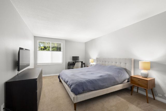 3745 Riviera Dr 1, San Diego, CA 92109