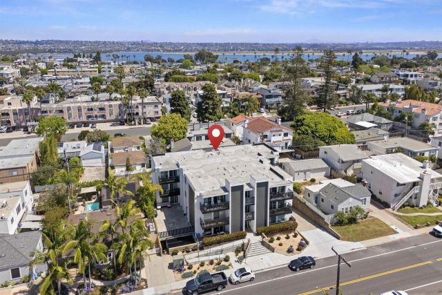 3745 Riviera Dr 1, San Diego, CA 92109