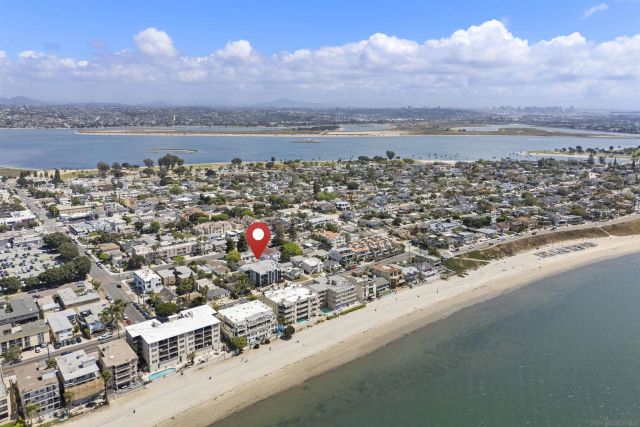 3745 Riviera Dr 1, San Diego, CA 92109