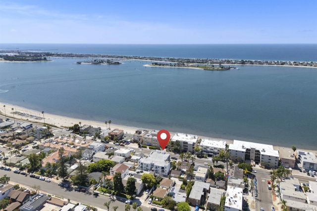 3745 Riviera Dr 1, San Diego, CA 92109