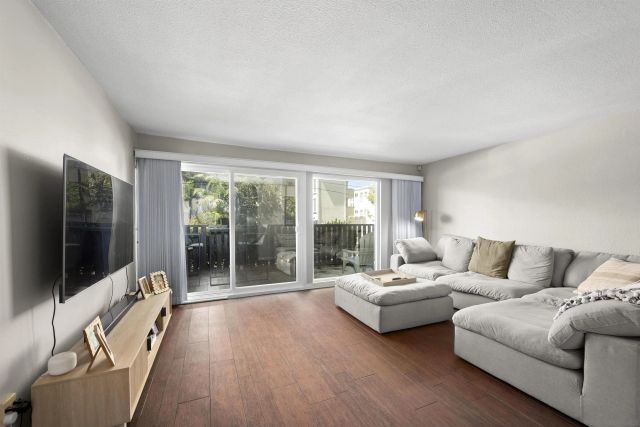 3745 Riviera Dr 1, San Diego, CA 92109