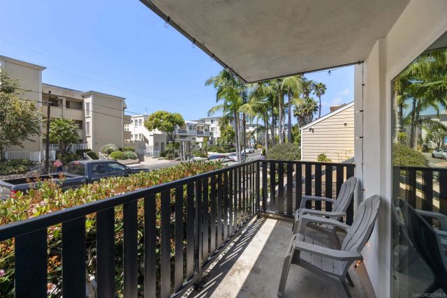 3745 Riviera Dr 1, San Diego, CA 92109