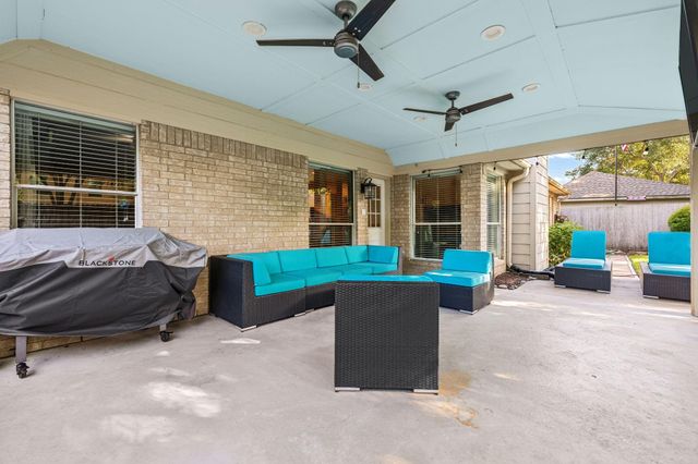 5104 Carefree Drive, League City, TX 77573