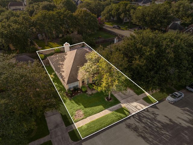 5104 Carefree Drive, League City, TX 77573