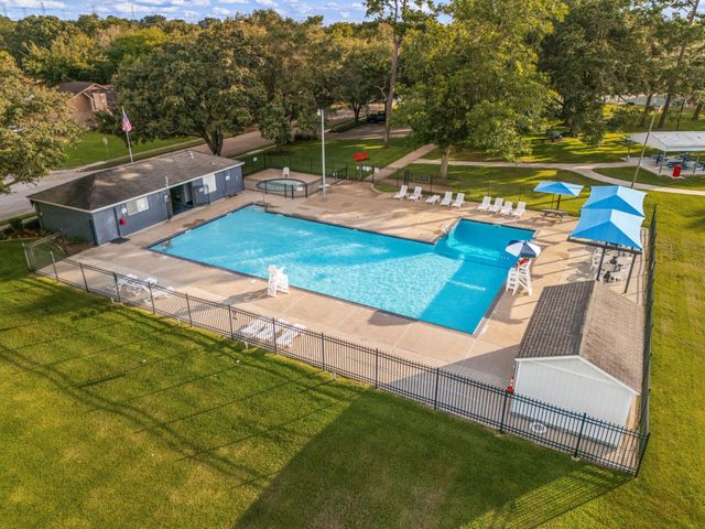 5104 Carefree Drive, League City, TX 77573