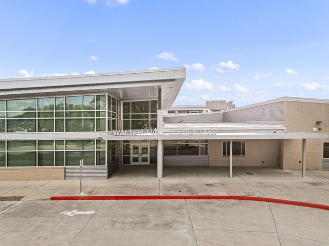 5104 Carefree Drive, League City, TX 77573