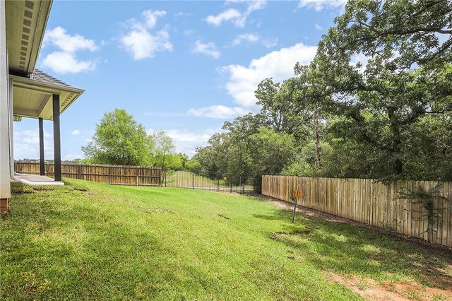 2135 Mountain Wind Loop, Bryan, TX 77807