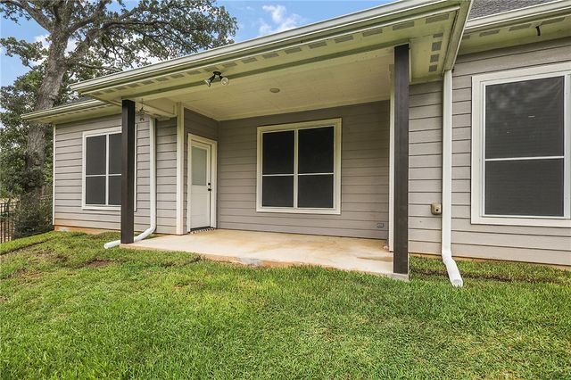 2135 Mountain Wind Loop, Bryan, TX 77807