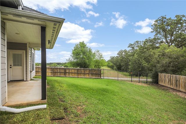 2135 Mountain Wind Loop, Bryan, TX 77807