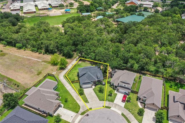 2135 Mountain Wind Loop, Bryan, TX 77807