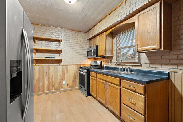 1601 Central, Whiting, IN 46394