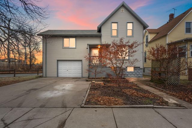 1601 Central, Whiting, IN 46394