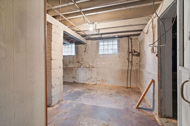 1601 Central, Whiting, IN 46394