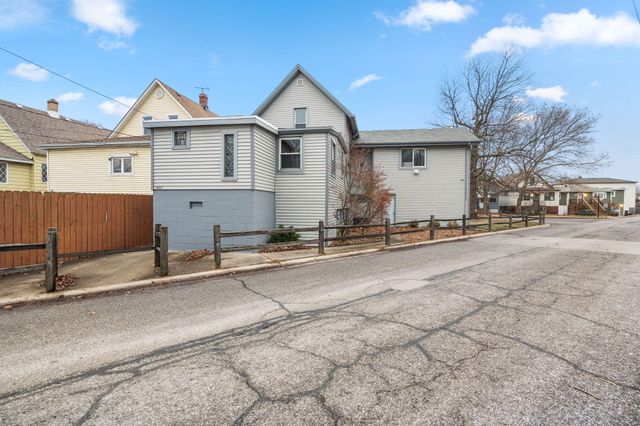 1601 Central, Whiting, IN 46394