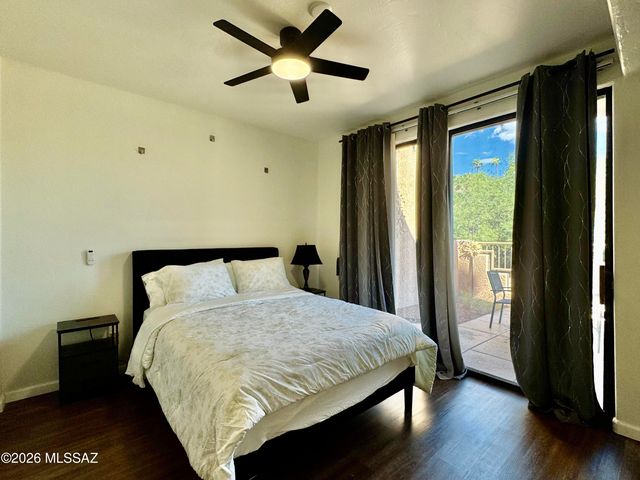 5675 N Camino Esplendora Apt 2109, Tucson, AZ 85718