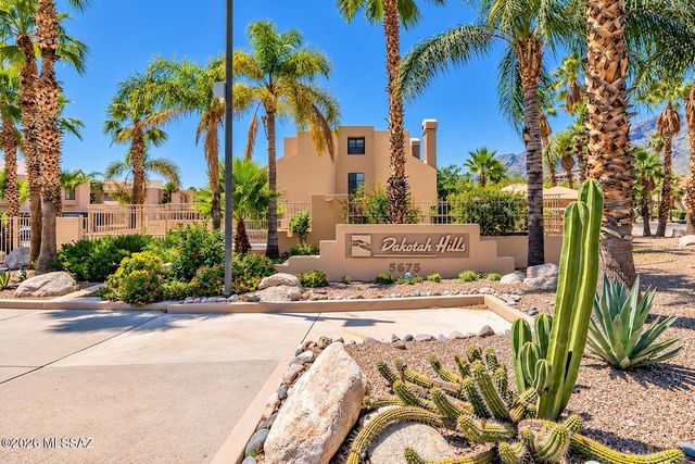 5675 N Camino Esplendora Apt 2109, Tucson, AZ 85718