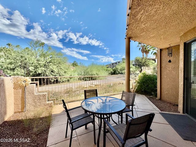 5675 N Camino Esplendora Apt 2109, Tucson, AZ 85718