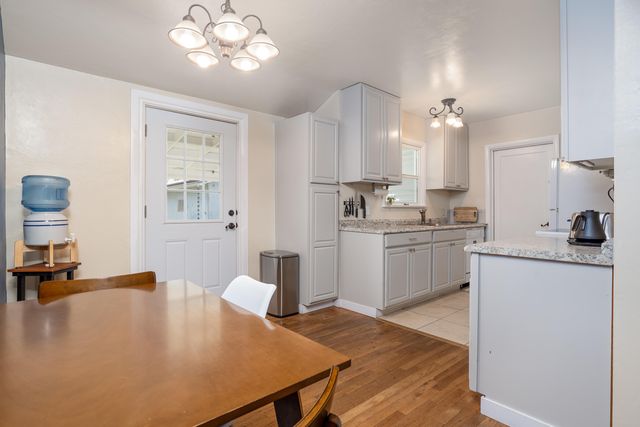 1211 Dakota Avenue, Medford, OR 97501