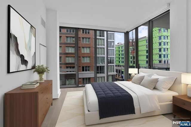 9 Ave At Port Imperial 605, West New York, NJ 07093