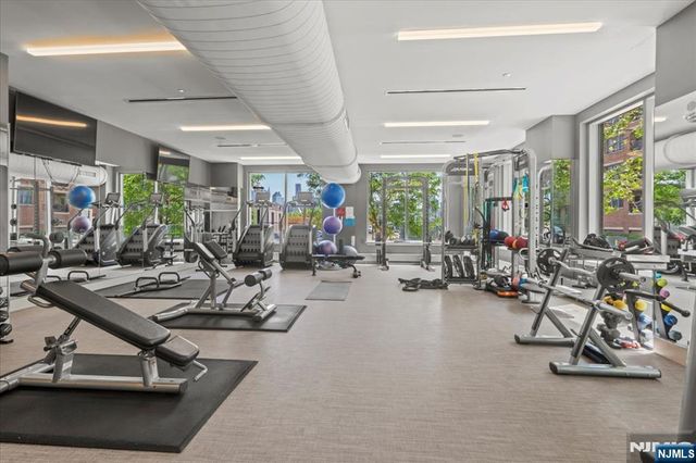 9 Ave At Port Imperial 605, West New York, NJ 07093