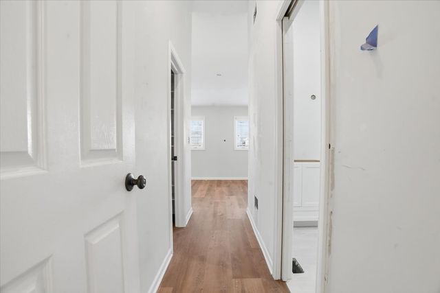 1204 Chatham Court 1204, Libertyville, IL 60048
