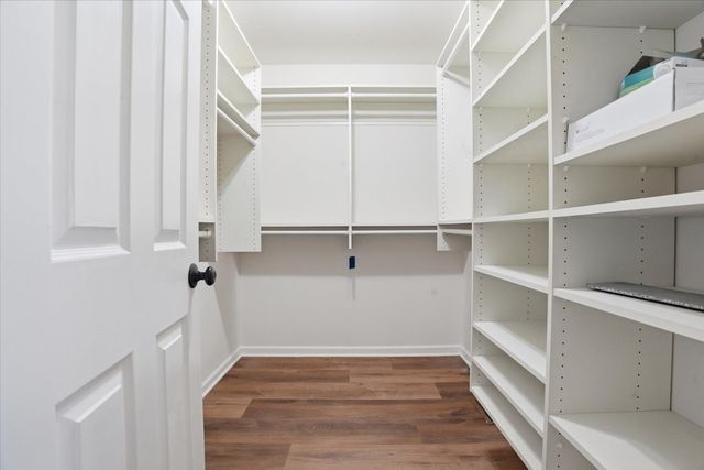 1204 Chatham Court 1204, Libertyville, IL 60048