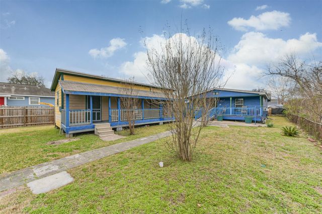 1815 Eubanks Street, Houston, TX 77093