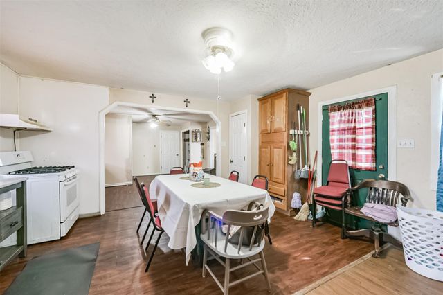 1815 Eubanks Street, Houston, TX 77093