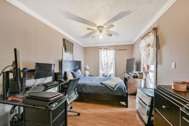 1815 Eubanks Street, Houston, TX 77093