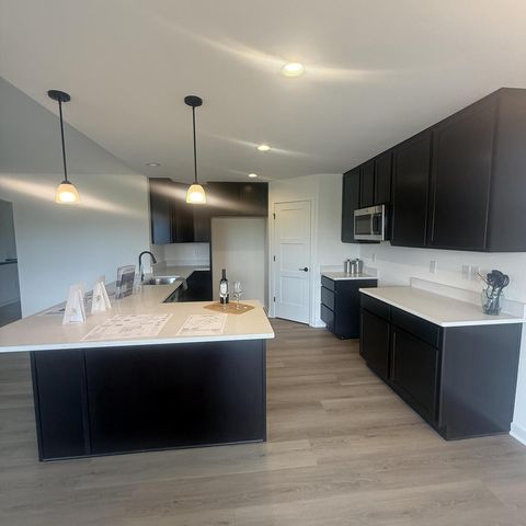 622 Champions COURT, Jefferson, WI 53549