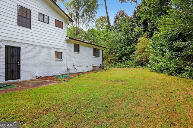 1236 Country Pine Drive, Ellenwood, GA 30294