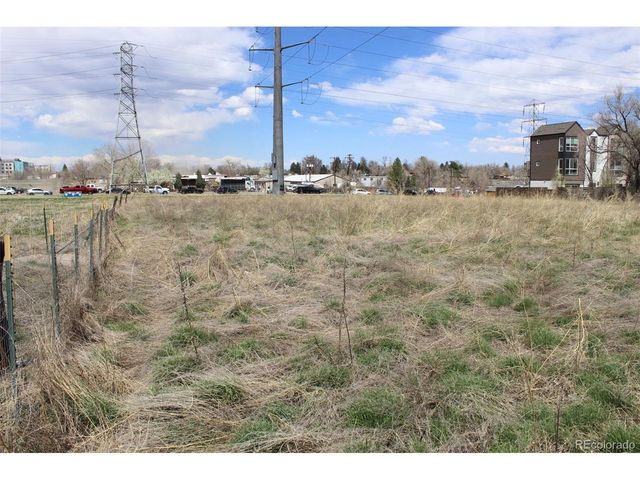 5701 W 10th Ave, Lakewood, CO 80214