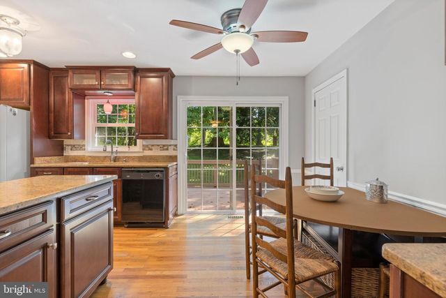 11219 LAKEVIEW DR, Dunkirk, MD 20754