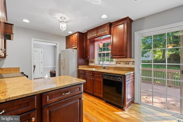 11219 LAKEVIEW DR, Dunkirk, MD 20754