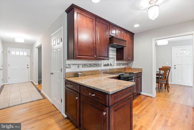 11219 LAKEVIEW DR, Dunkirk, MD 20754