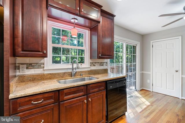 11219 LAKEVIEW DR, Dunkirk, MD 20754