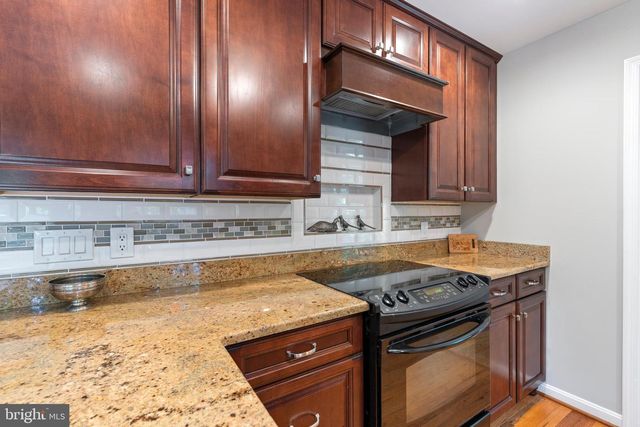 11219 LAKEVIEW DR, Dunkirk, MD 20754