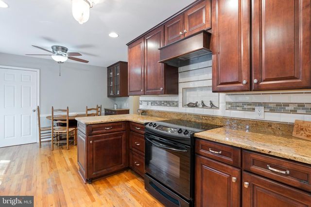 11219 LAKEVIEW DR, Dunkirk, MD 20754
