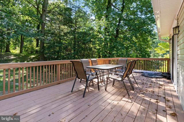 11219 LAKEVIEW DR, Dunkirk, MD 20754
