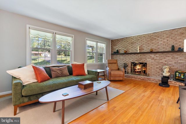 11219 LAKEVIEW DR, Dunkirk, MD 20754