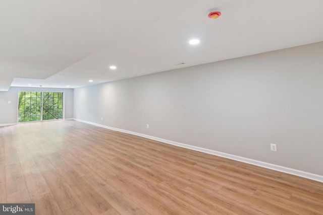 11219 LAKEVIEW DR, Dunkirk, MD 20754