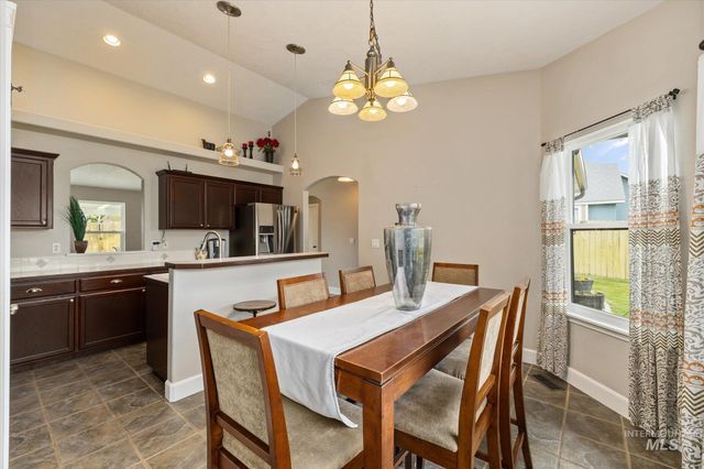 1582 N Avain Ave, Kuna, ID 83634