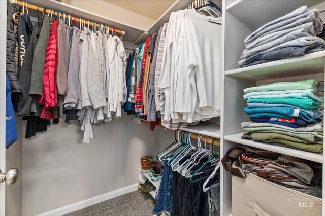 1582 N Avain Ave, Kuna, ID 83634