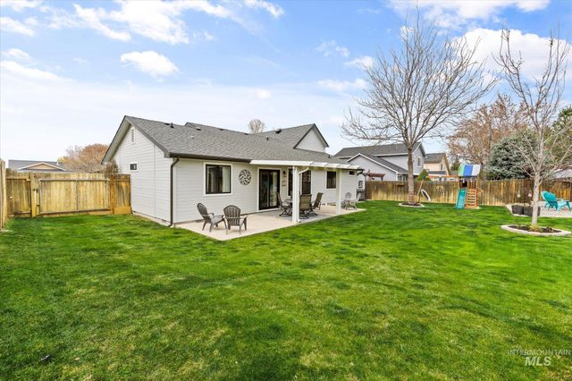 1582 N Avain Ave, Kuna, ID 83634