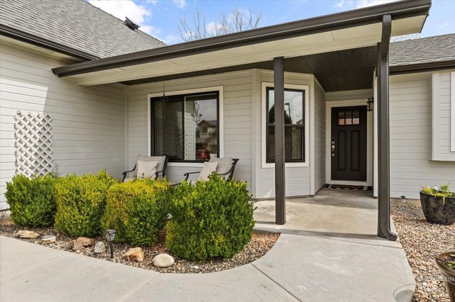 1582 N Avain Ave, Kuna, ID 83634