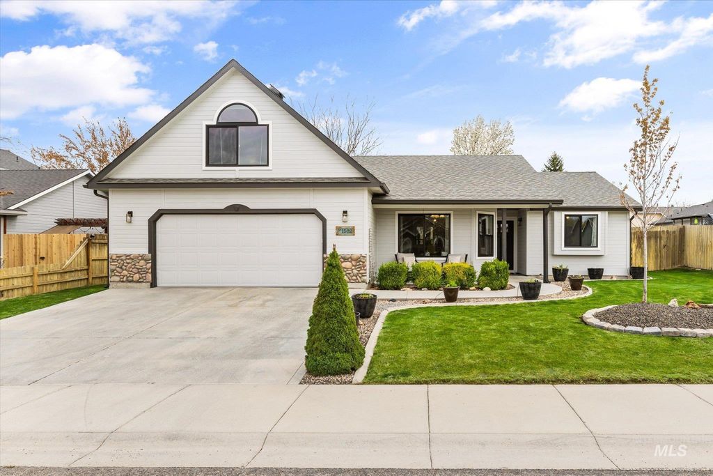 1582 N Avain Ave, Kuna, ID 83634