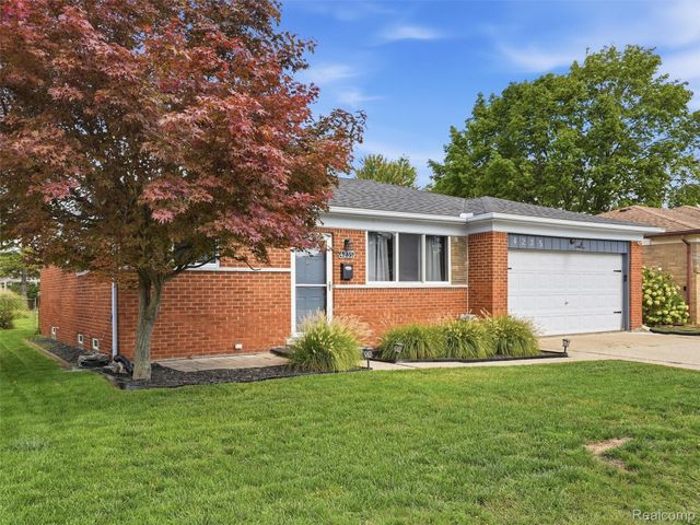 4235 Sudbury Drive, Warren, MI 48092