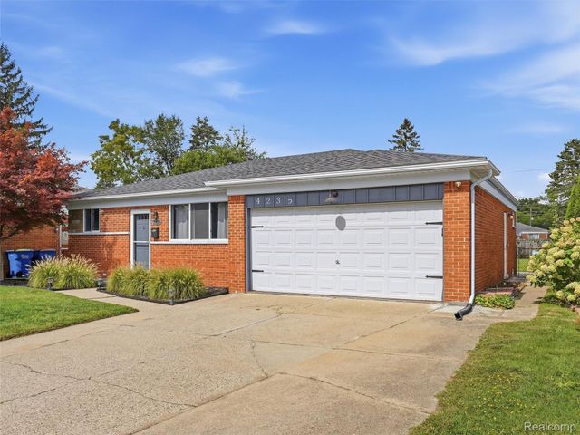 4235 Sudbury Drive, Warren, MI 48092