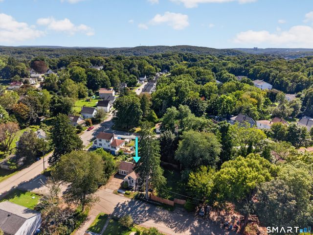 10 Glezen Street, Norwich, CT 06360